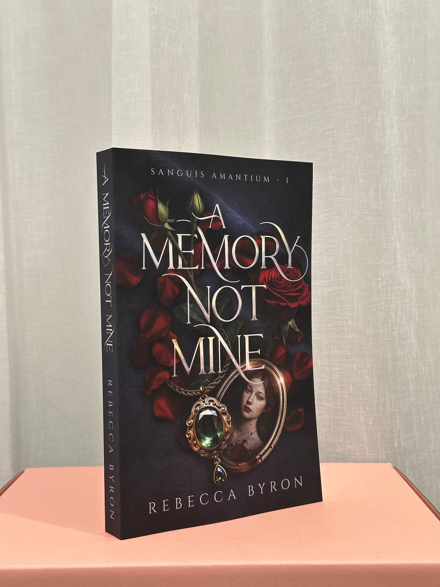 A Memory Not Mine (Book 1: Sanguis Amantium)