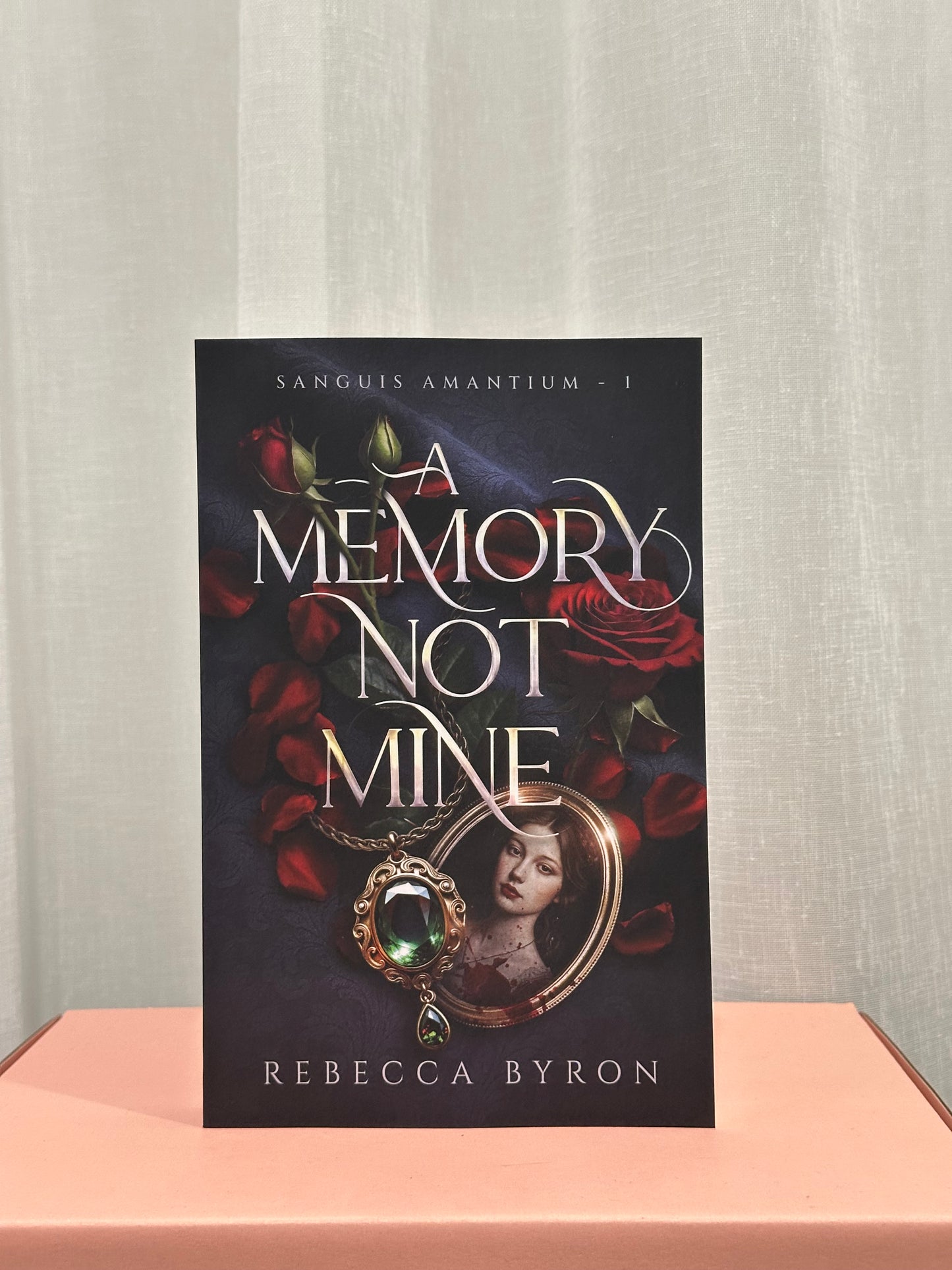 A Memory Not Mine (Book 1: Sanguis Amantium)