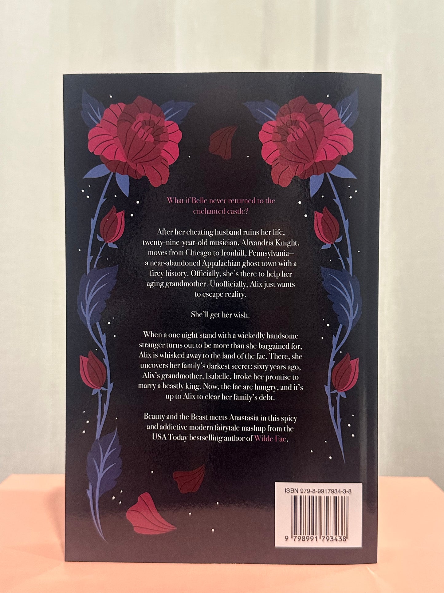 A Thorn in Every Heart (Book 1 : Enchanted Legacies)