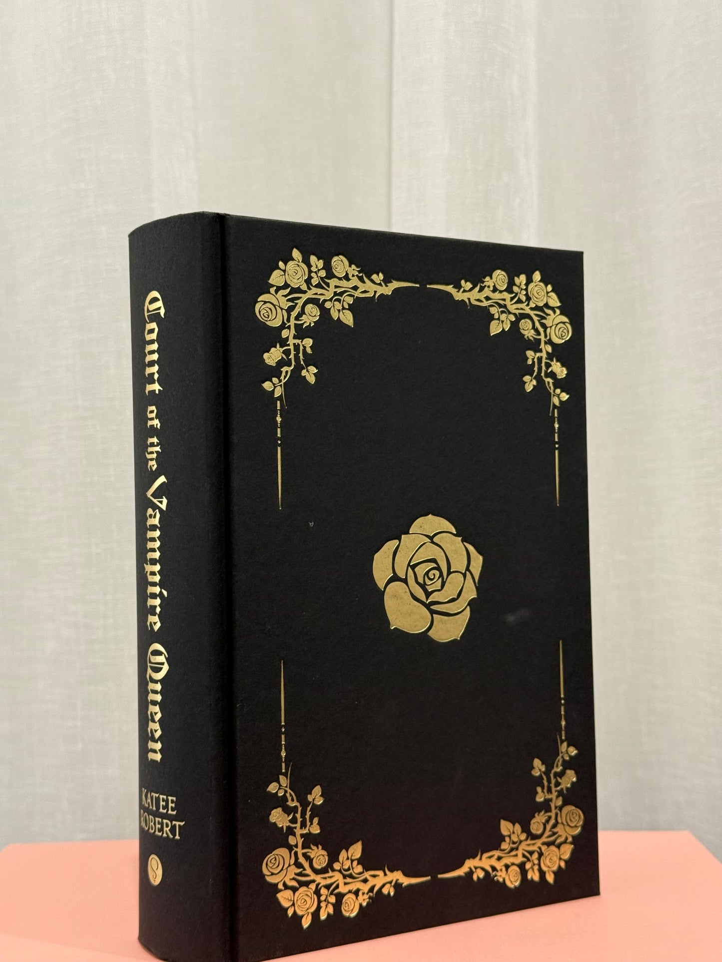 Court of the Vampire Queen